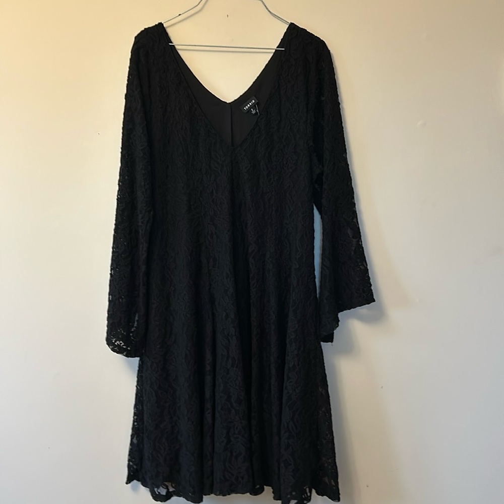 TORRID black lace dress V-neck  lace sleeves very good condition size 2X NWT